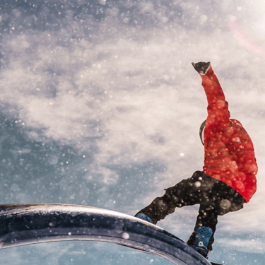 sports person on snow